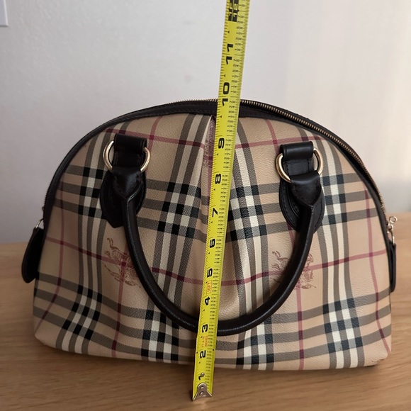 Burberry alma style (dome) bag - Picture 5 of 16